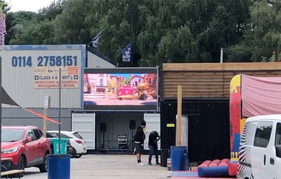 1630534568213365.jpg sheffield case 8 705x500.jpg